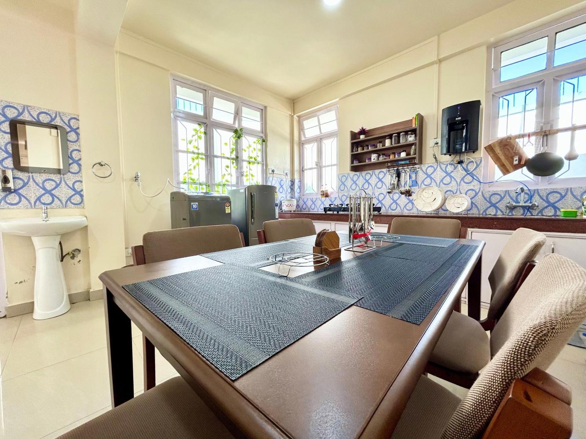 Yepplo Holiday Home - Complimentary Breakfast - 24 Hrs Caretaker & Power Backup Shillong Exterior foto